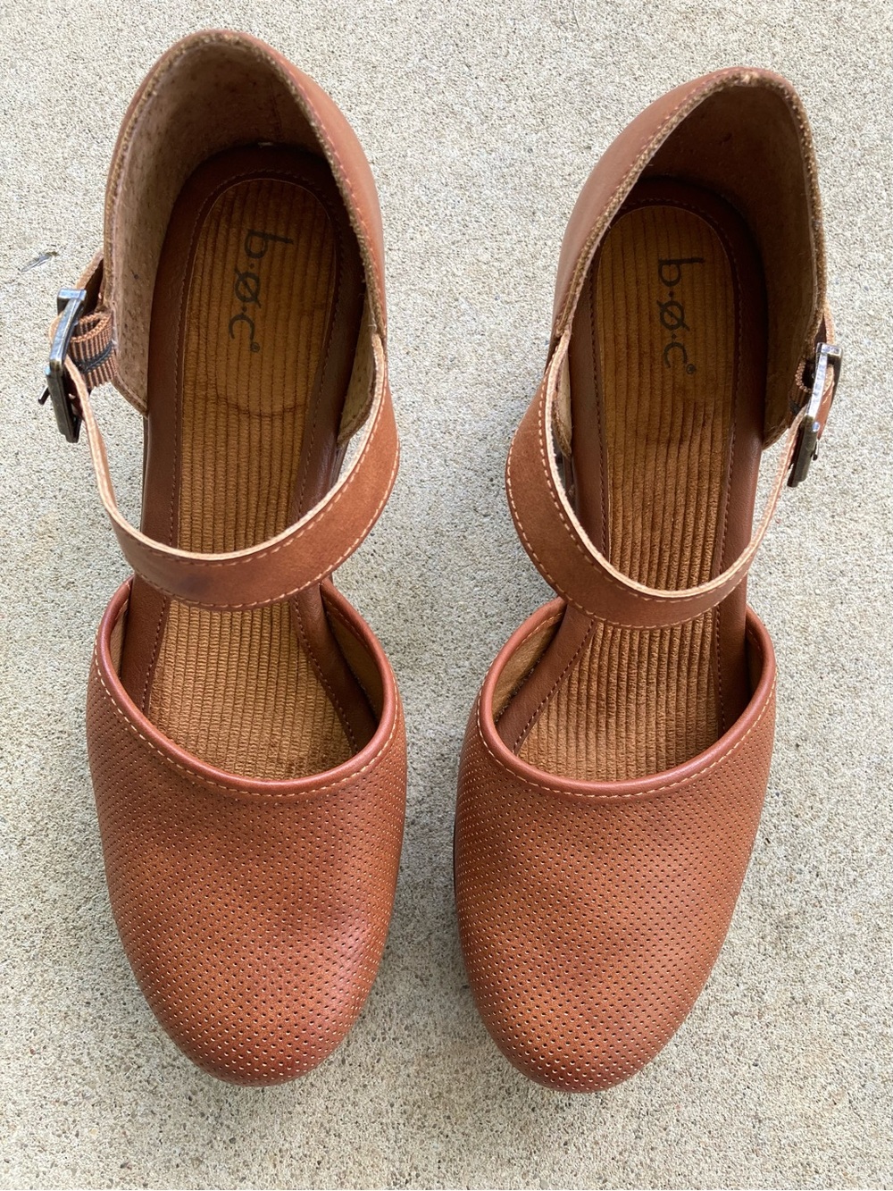 b.o.c. Women's Cognac Brown Ankle-Strap Heels Size 10 - Picture 2 of 5